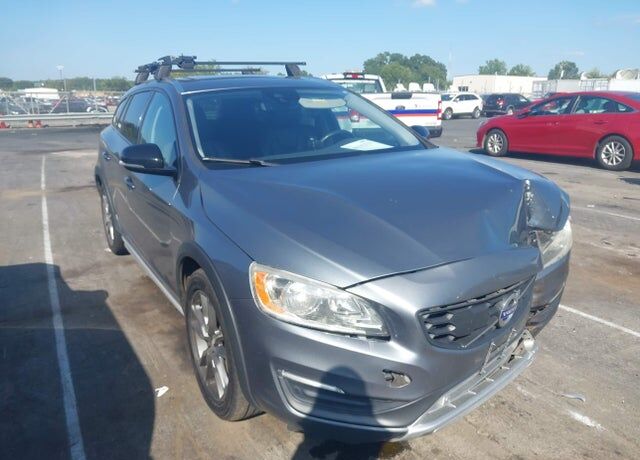 2016 VOLVO V60CC