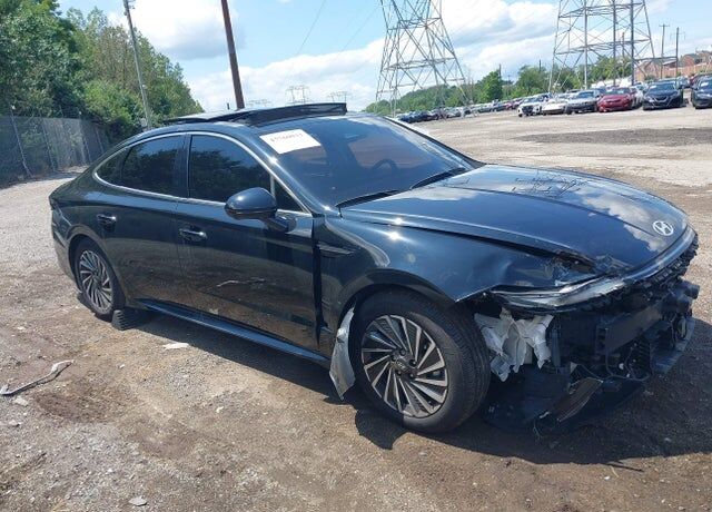 2025 HYUNDAI Sonata