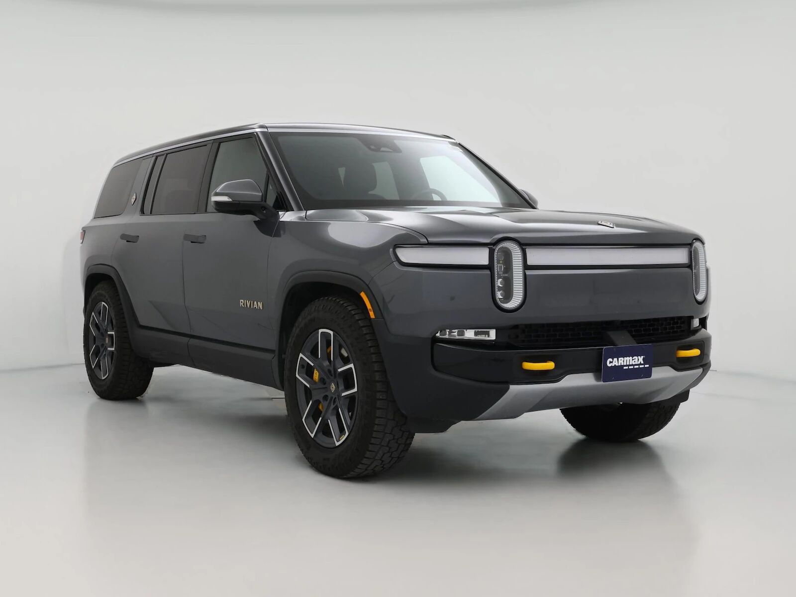 2024 RIVIAN R1S