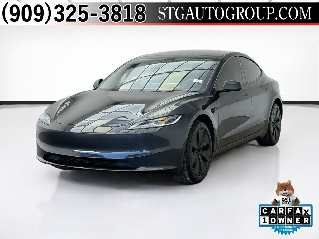 2025 TESLA Model 3