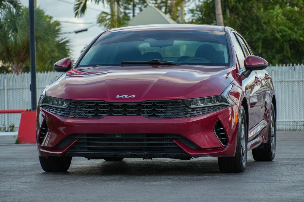 2022 KIA K5