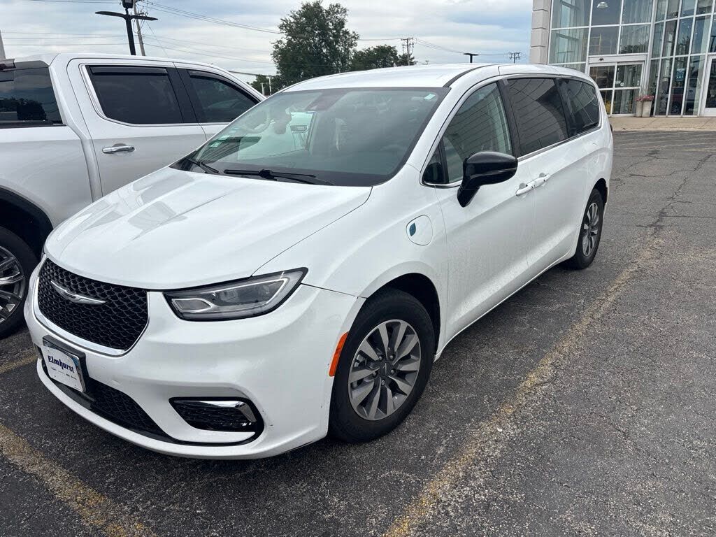 2024 CHRYSLER Pacifica