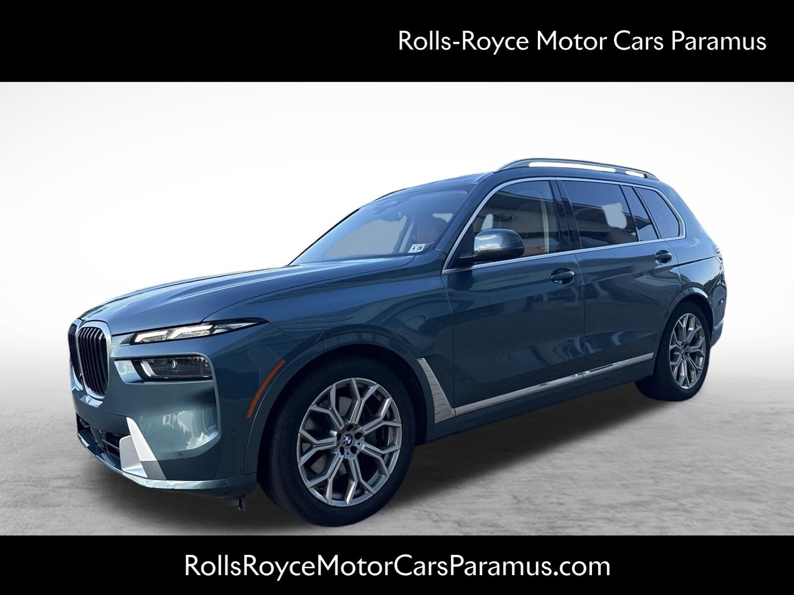 2023 BMW X7