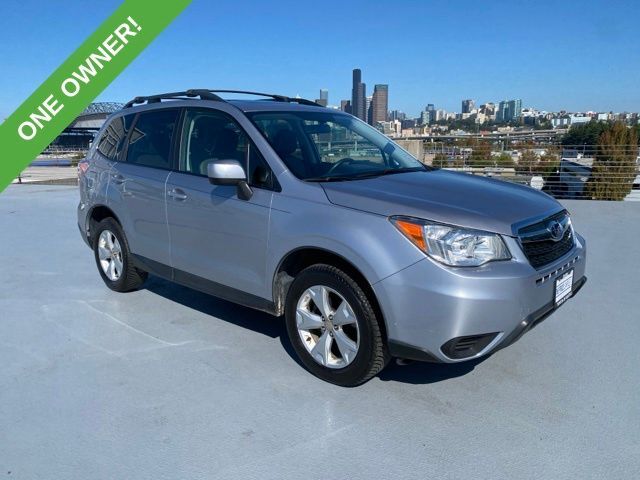 2016 SUBARU Forester