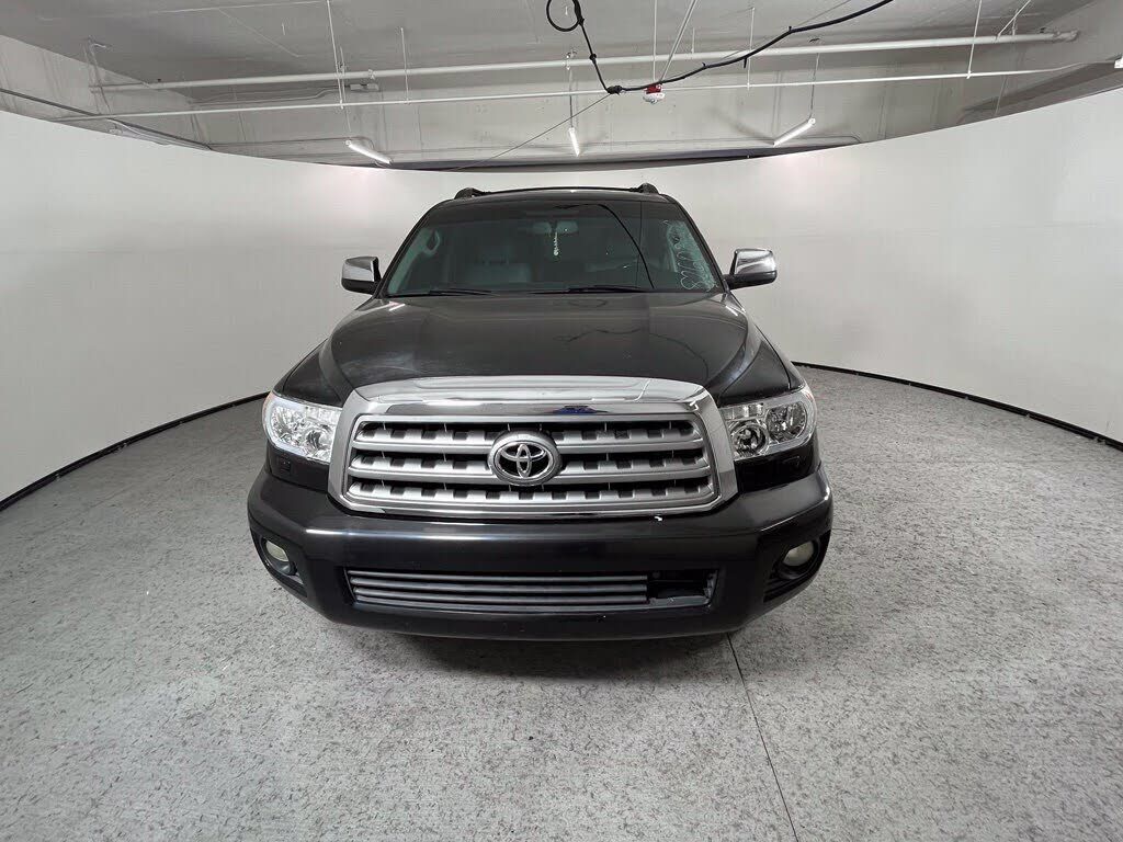 2012 TOYOTA Sequoia