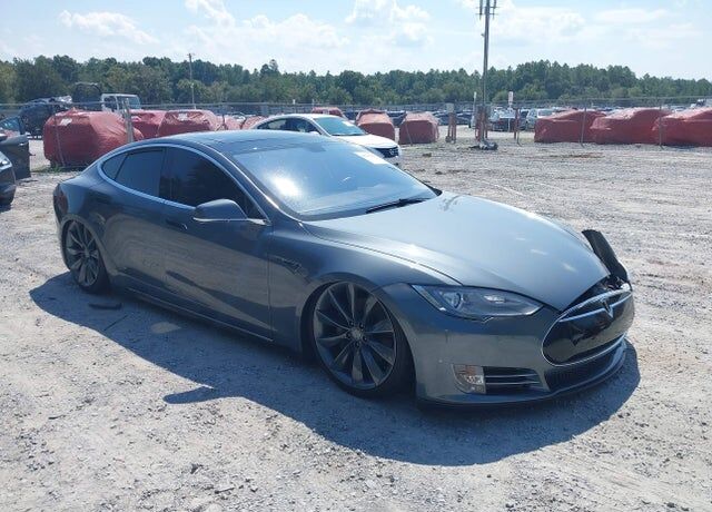 2013 TESLA Model S