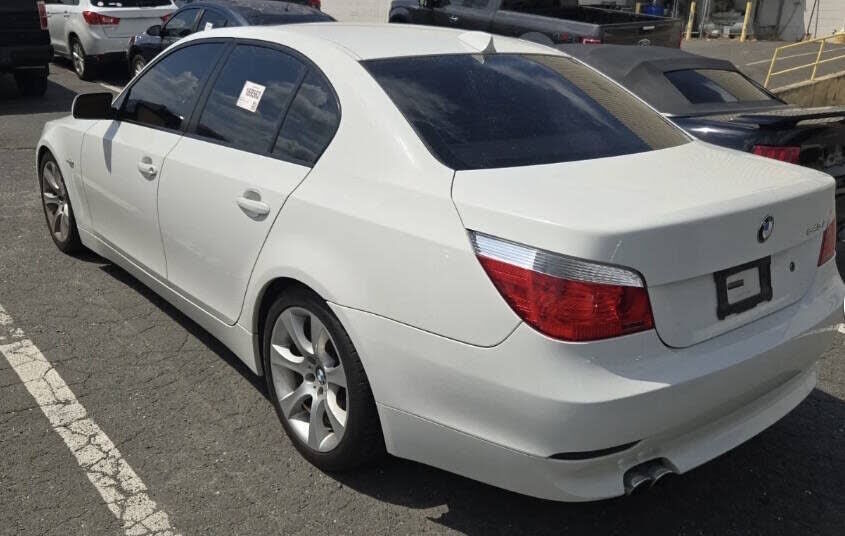 2004 BMW 545i