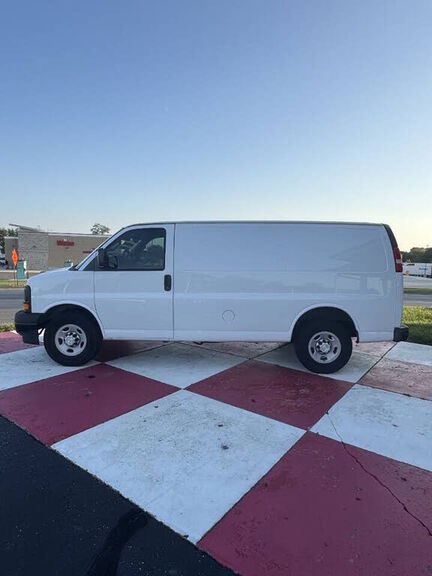 2017 CHEVROLET Express
