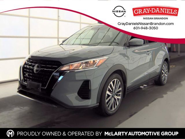 2024 NISSAN Kicks