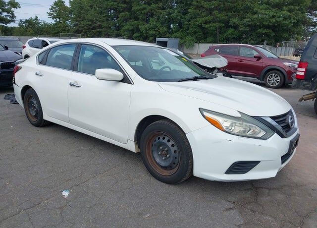2017 NISSAN Altima