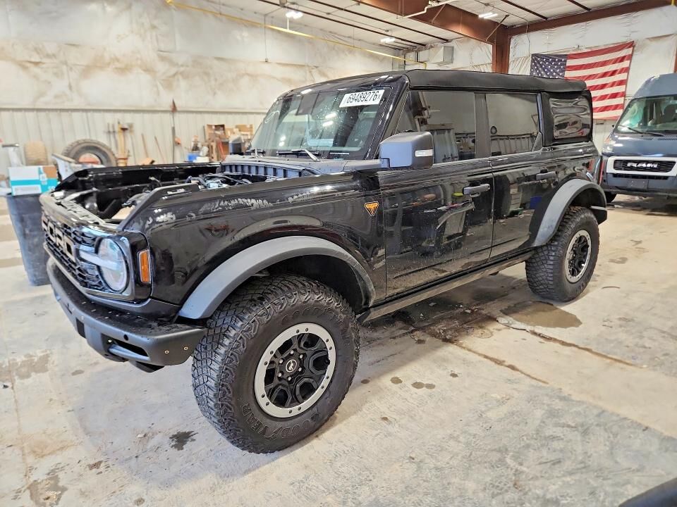 2024 FORD Bronco