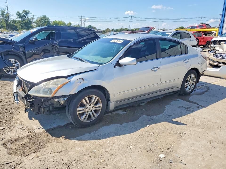 2012 NISSAN Altima