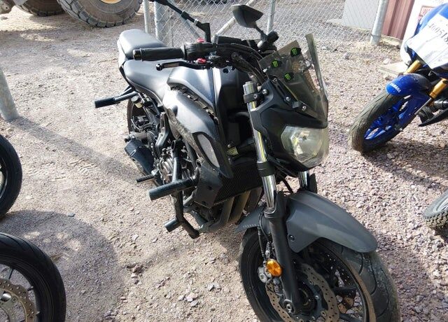 2019 YAMAHA MTN690