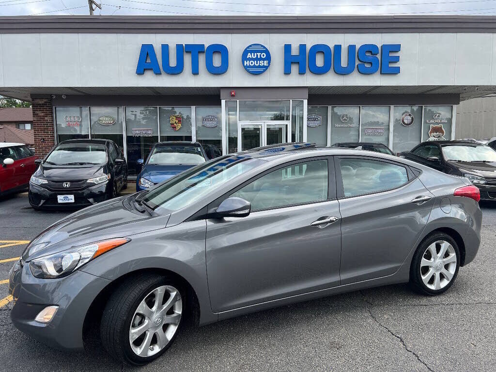 2013 HYUNDAI Elantra