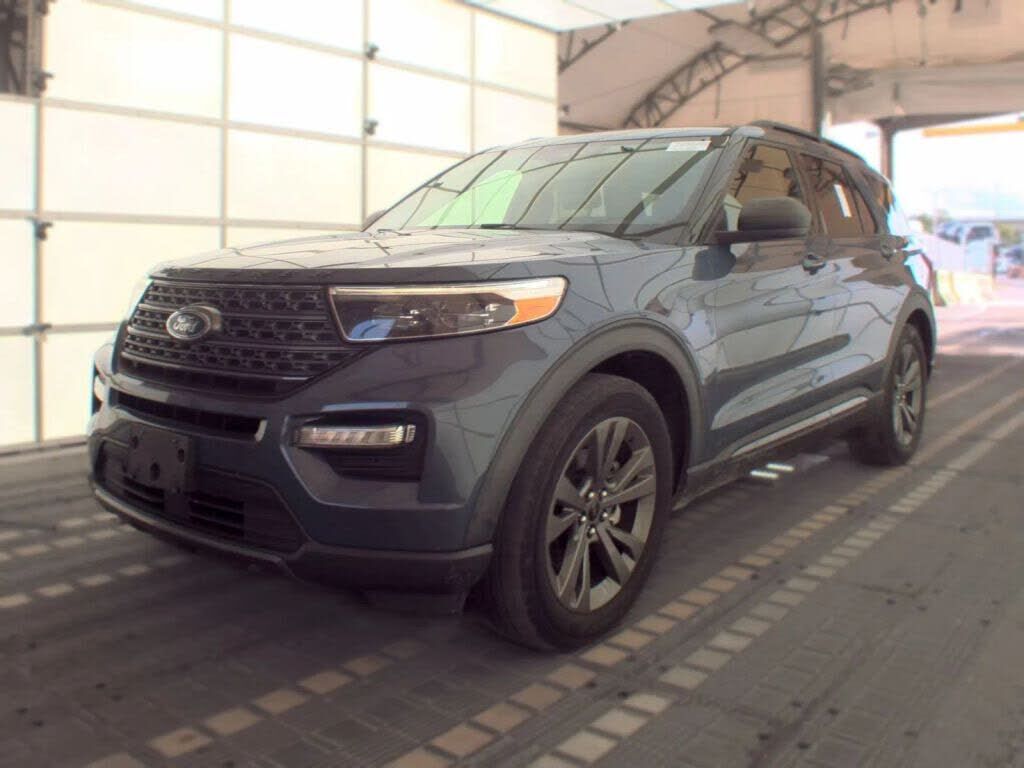 2021 FORD Explorer