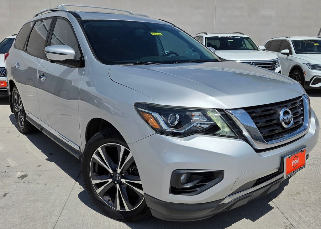 2017 NISSAN Pathfinder
