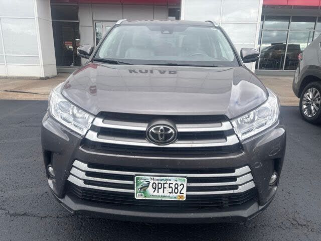 2017 TOYOTA Highlander
