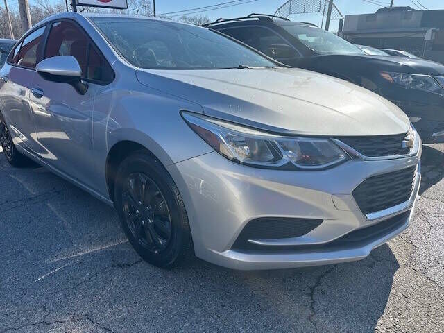 2018 CHEVROLET Cruze