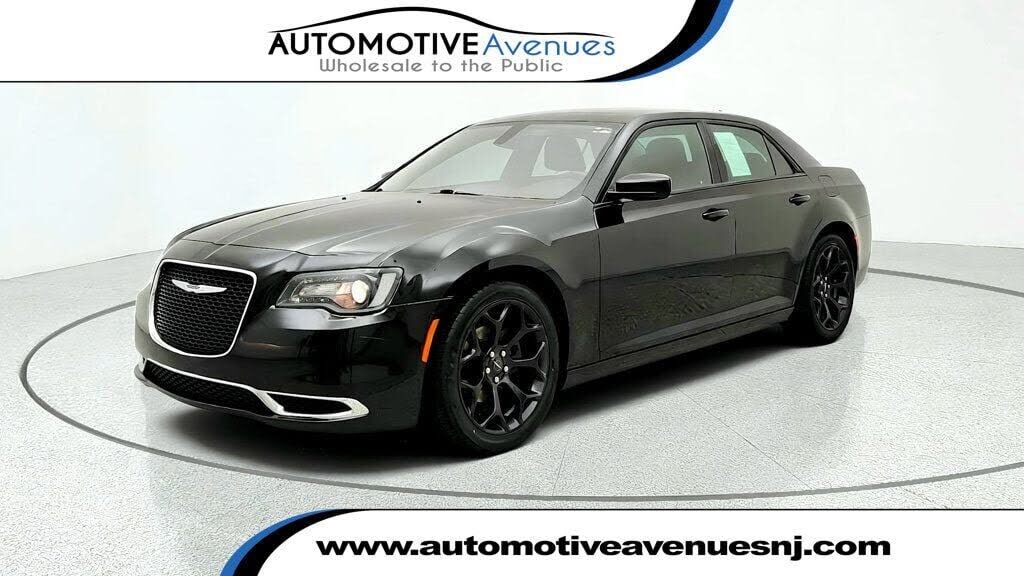 2020 CHRYSLER 300