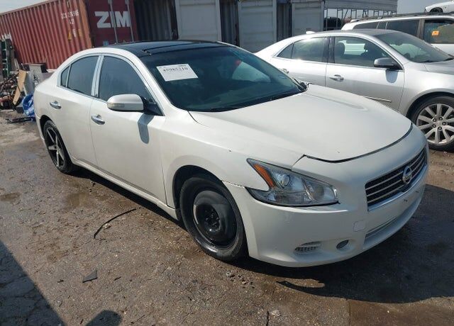2014 NISSAN Maxima