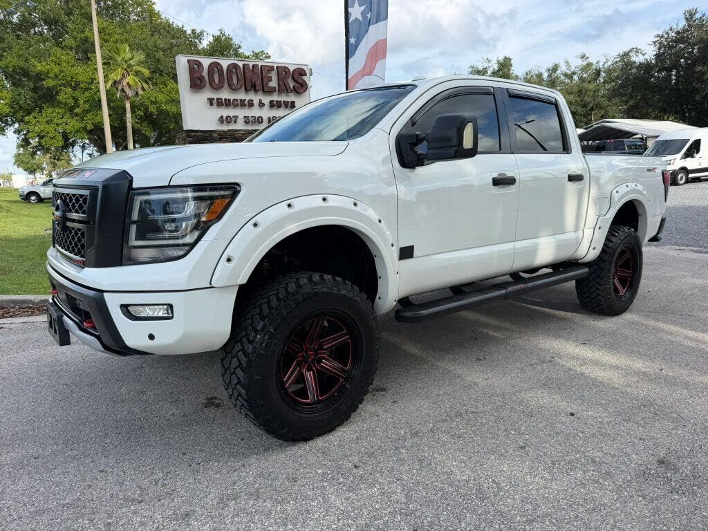 2020 NISSAN Titan