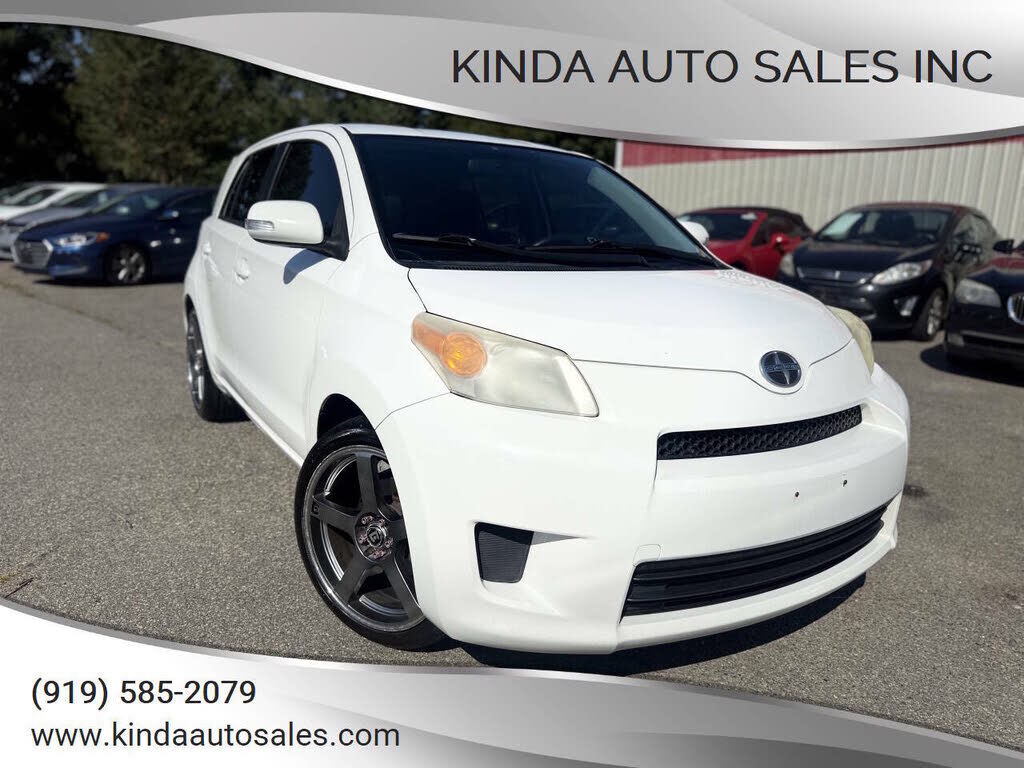 2011 TOYOTA SCION