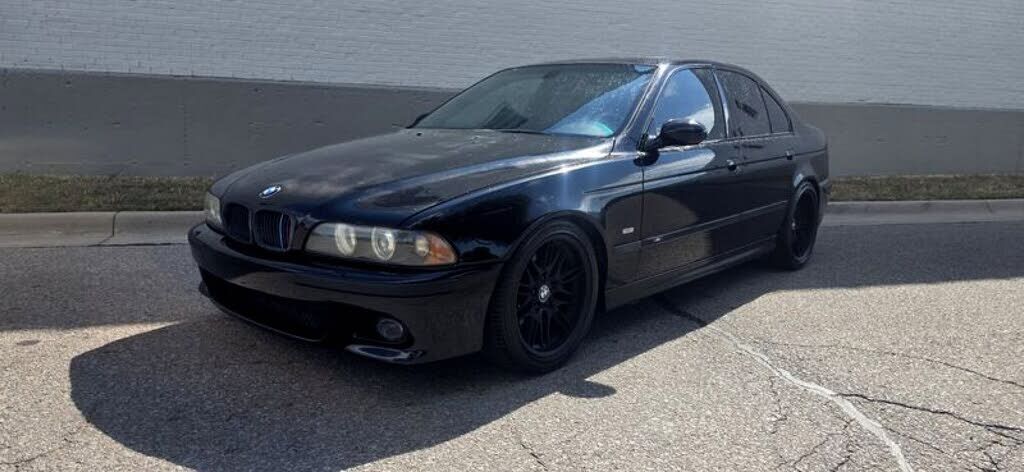 2002 BMW M5