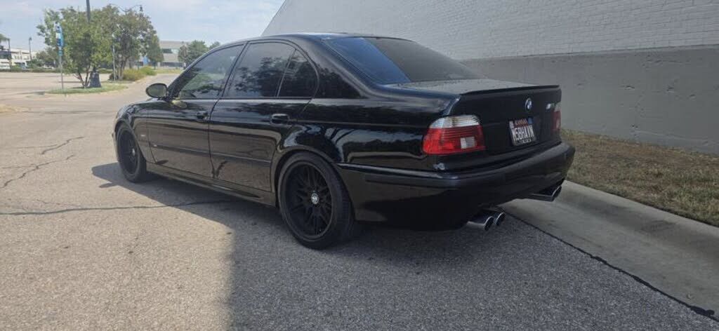2002 BMW M5