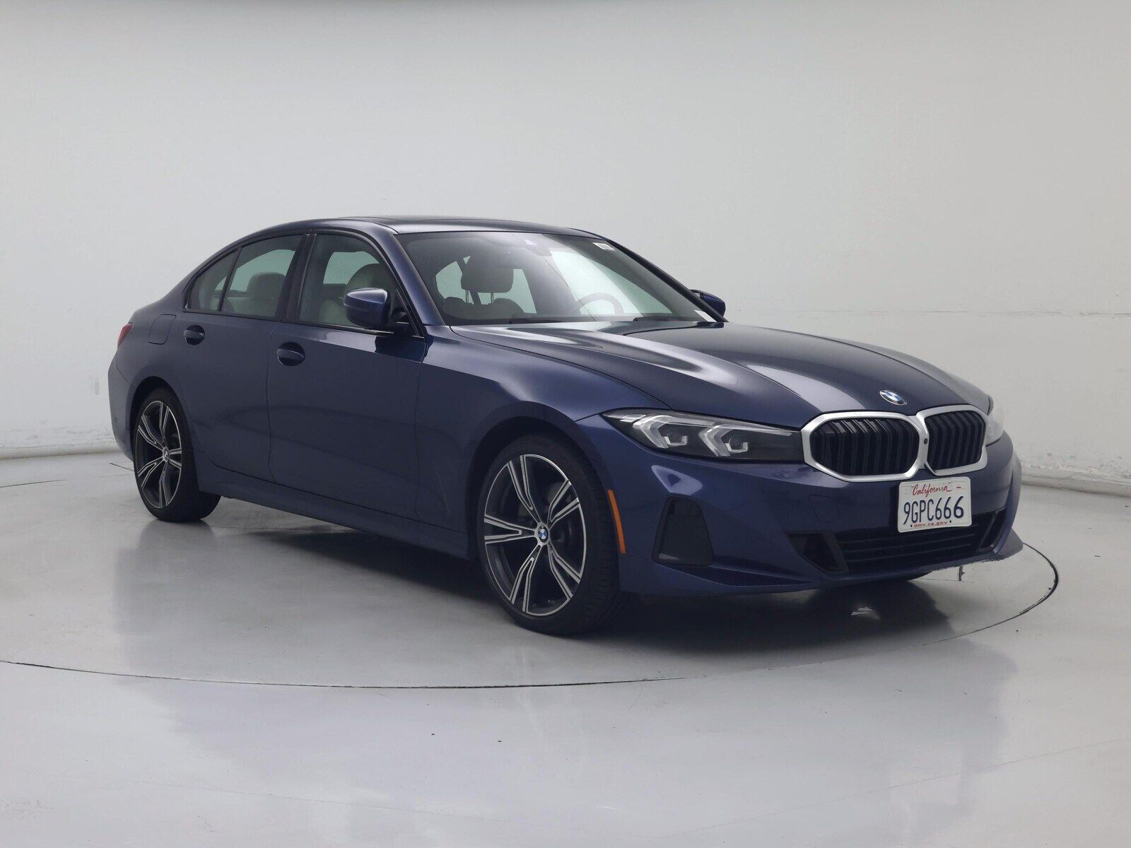 2023 BMW 330i