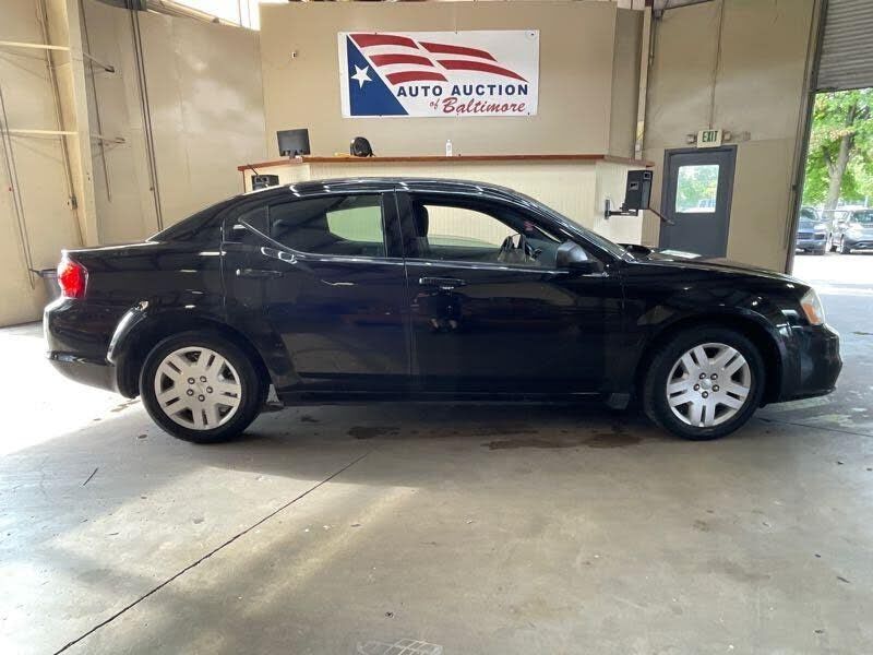 2013 DODGE Avenger