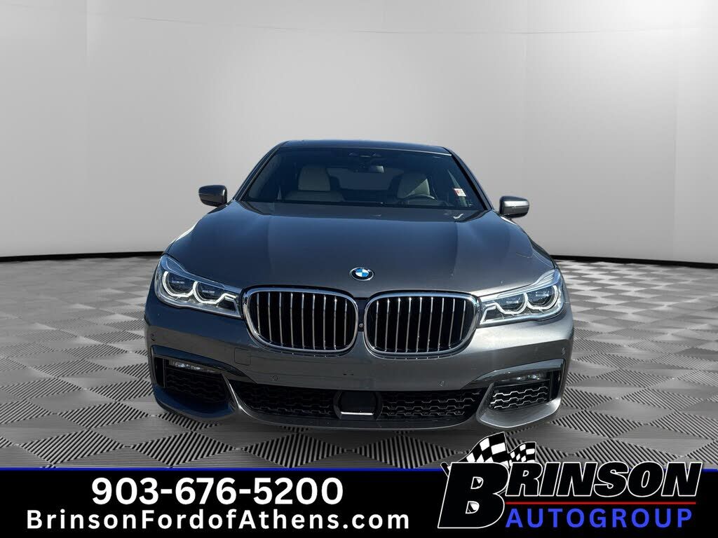 2019 BMW 750i