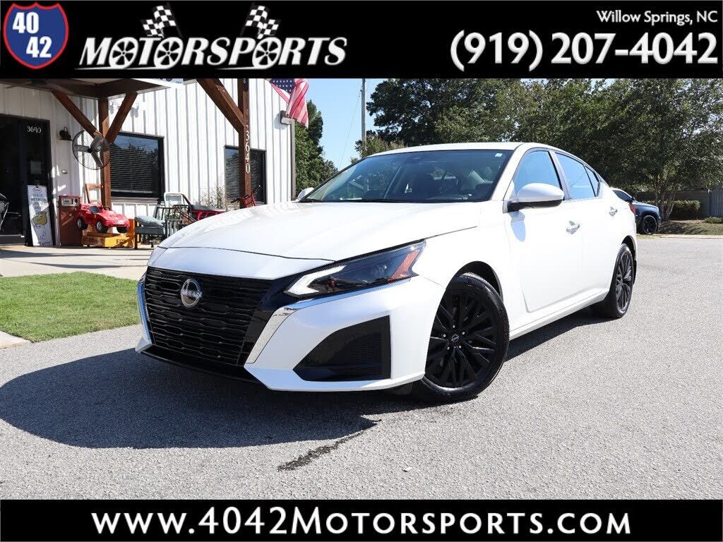 2025 NISSAN Altima