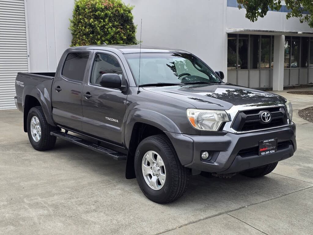 2015 TOYOTA Tacoma