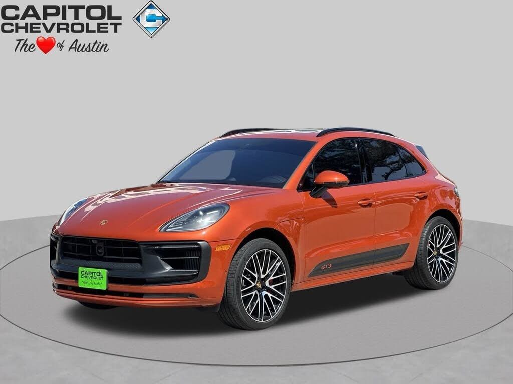 2022 PORSCHE Macan