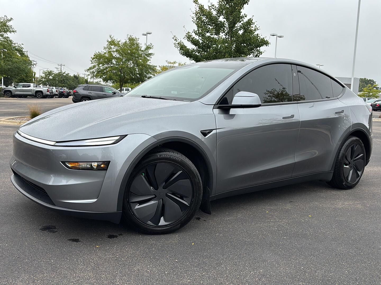 2026 TESLA Model Y