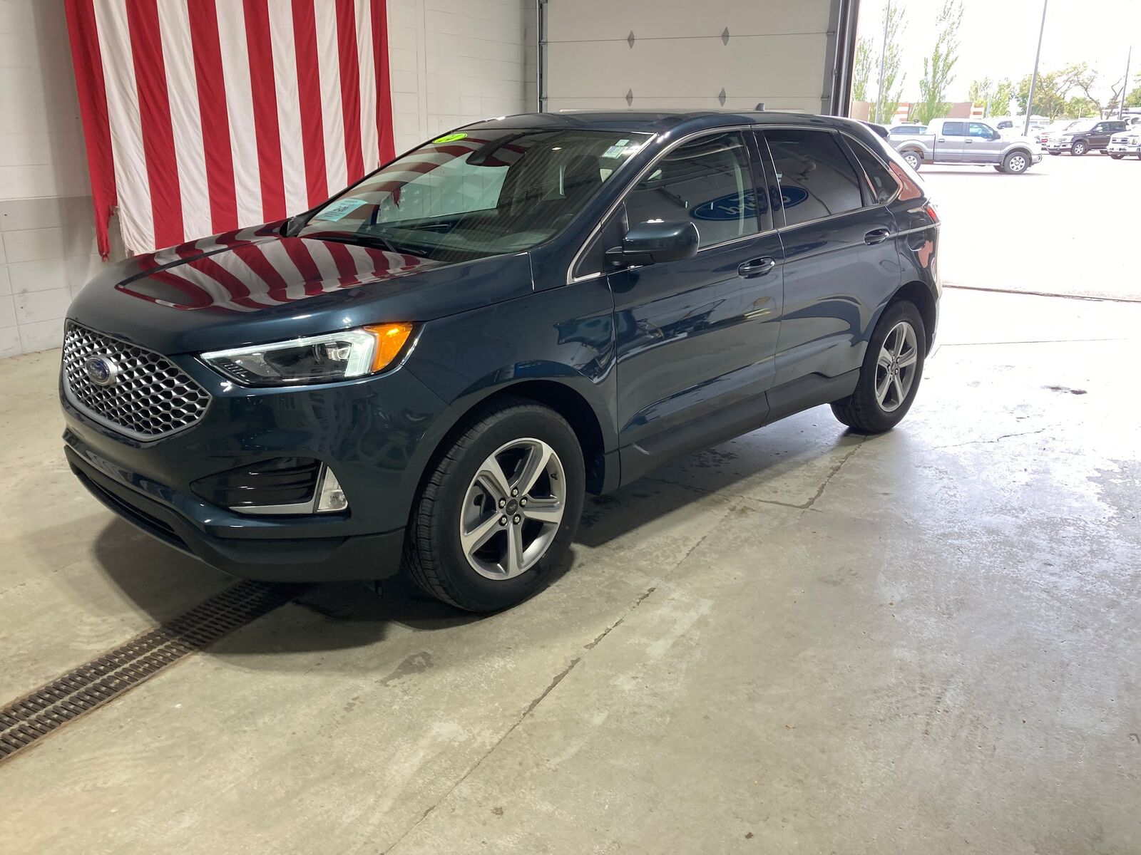 2024 FORD Edge