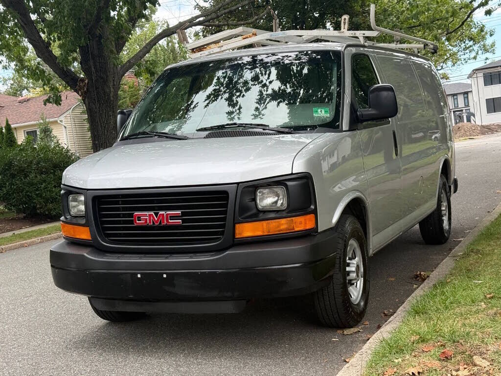 2016 GMC Savana