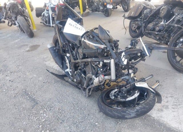 2017 YAMAHA YZF