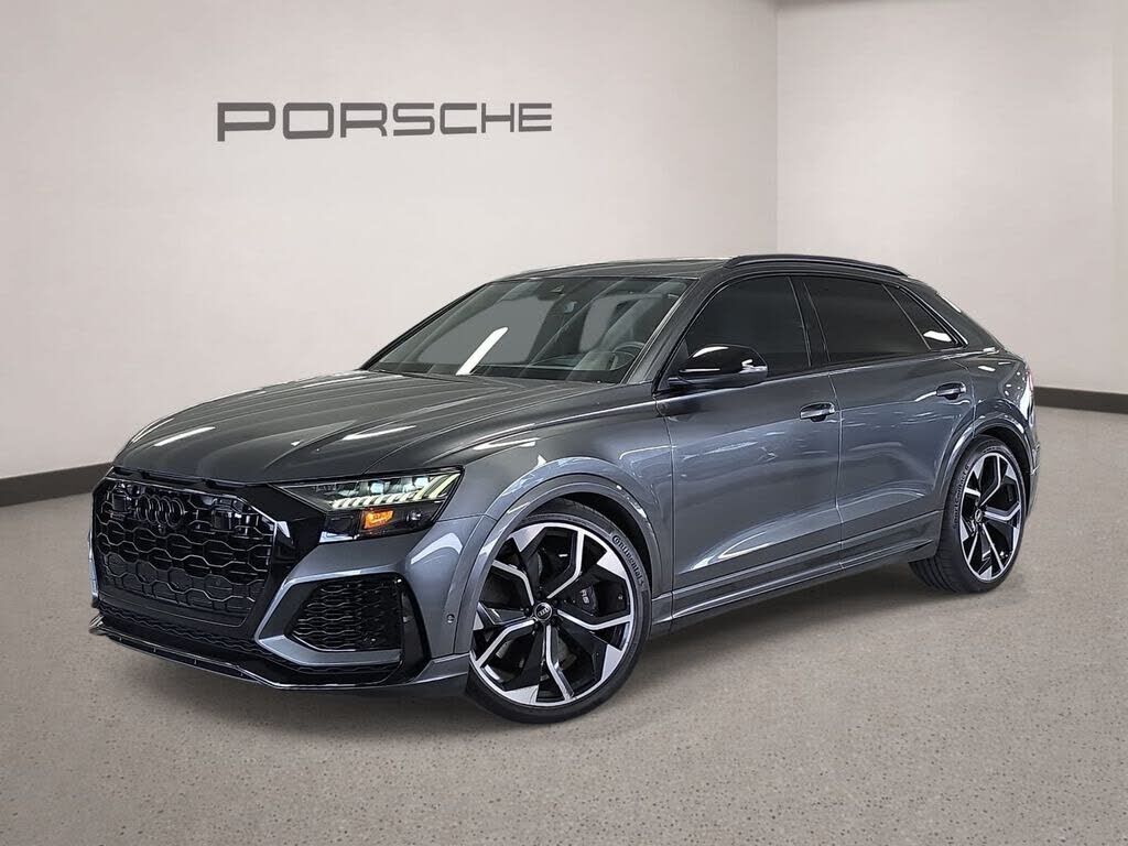 2022 AUDI RS Q8