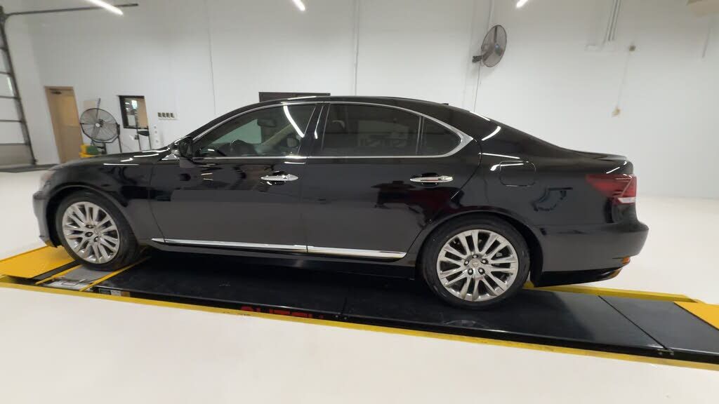 2014 LEXUS LS