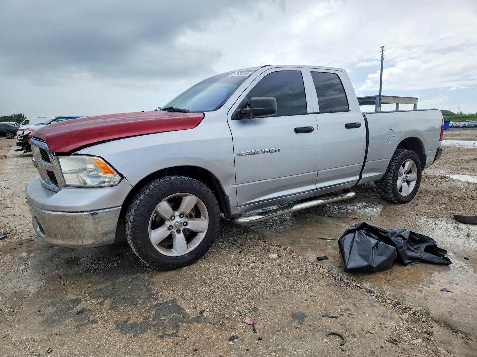 2012 DODGE Ram