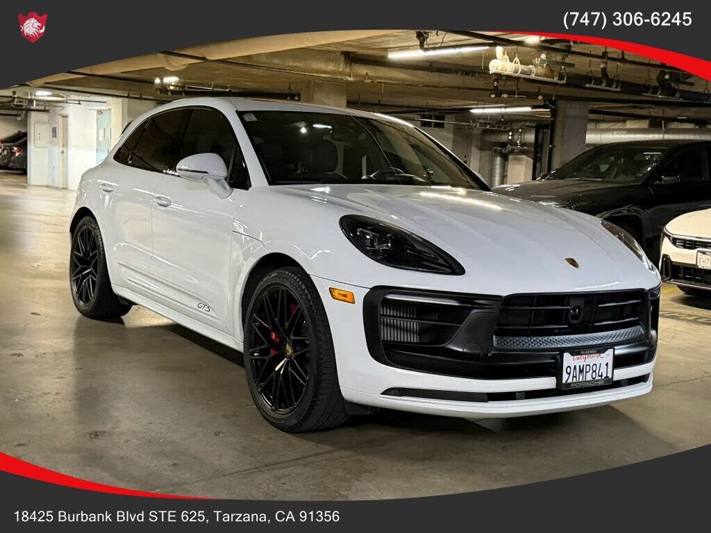2022 PORSCHE Macan