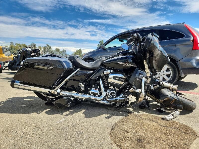 2020 HARLEY DAVIDSON FLHX / Street Glide