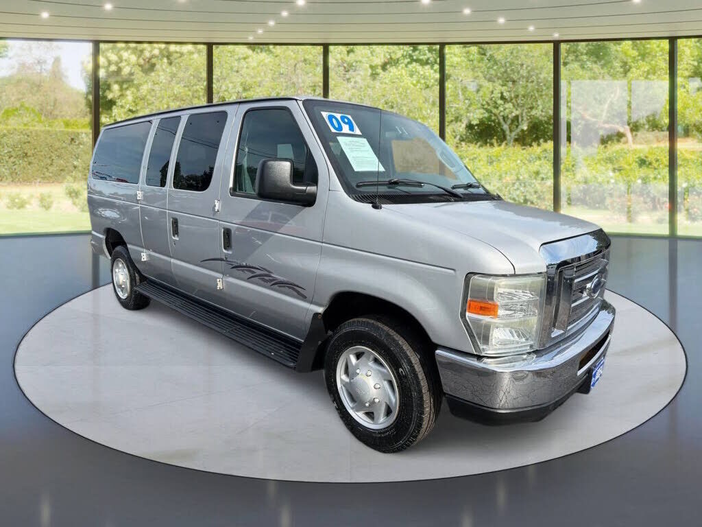 2009 FORD E-350