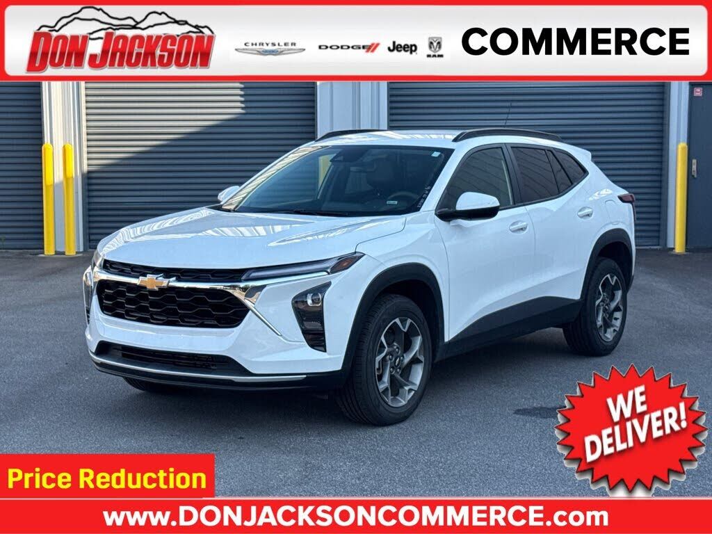 2025 CHEVROLET Trax