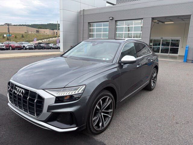 2022 AUDI SQ8