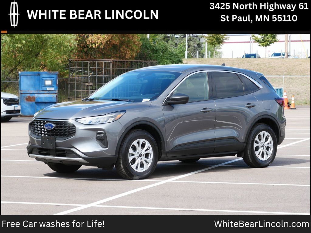 2024 FORD Escape