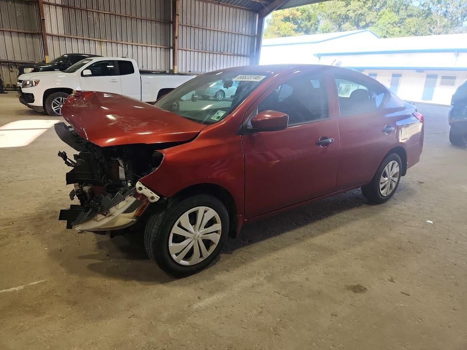 2019 NISSAN Versa