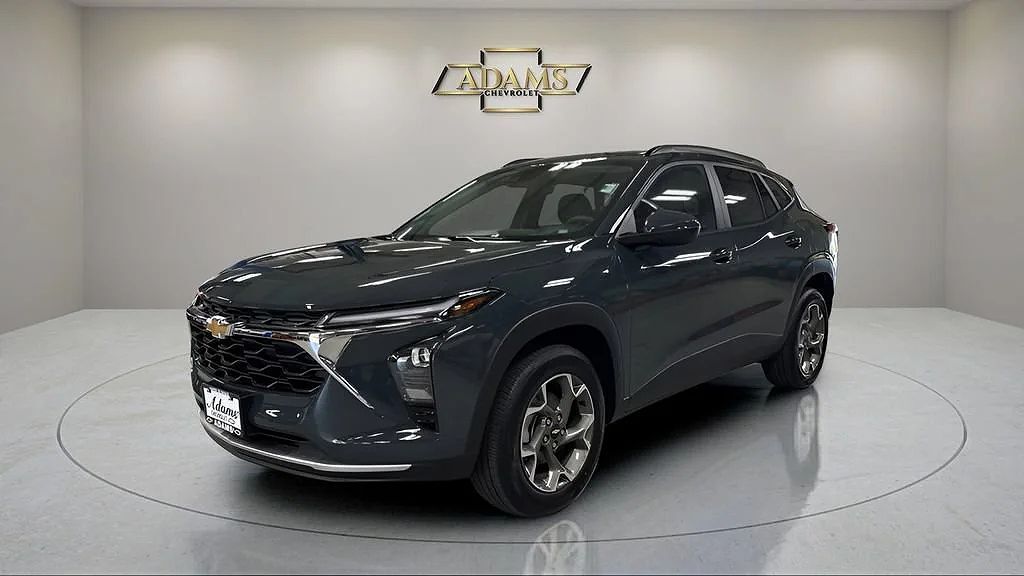 2026 CHEVROLET Trax