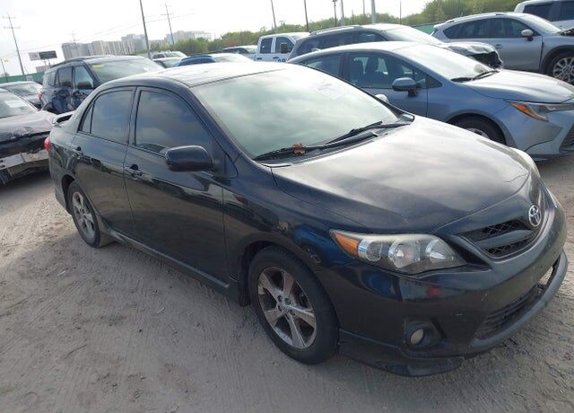2011 TOYOTA Corolla
